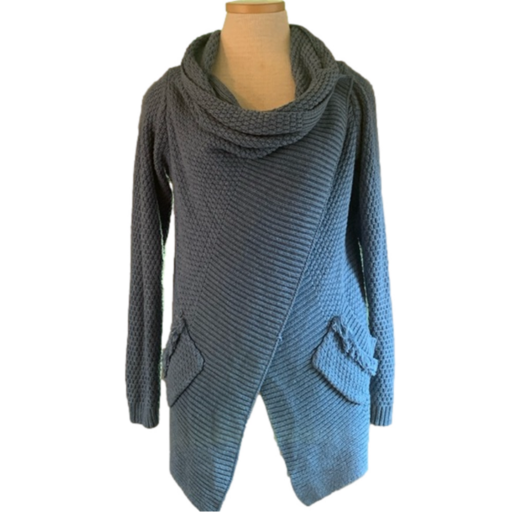 Matilda Jane sz M denim blue cowl neck sweater